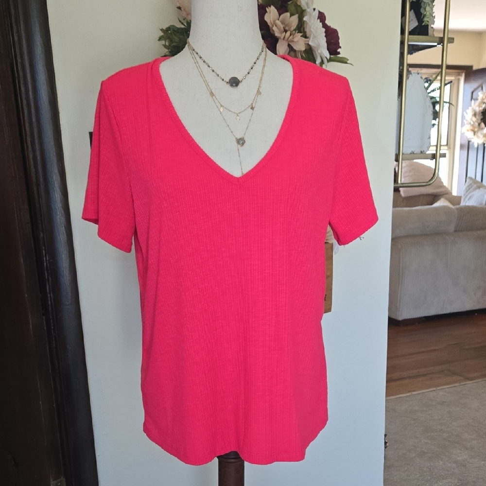 Old Navy Bright Pink V-Neck Short Sleeve Tee